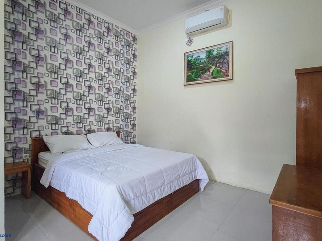 RedDoorz @ Tanakatto Homestay Waikabubak