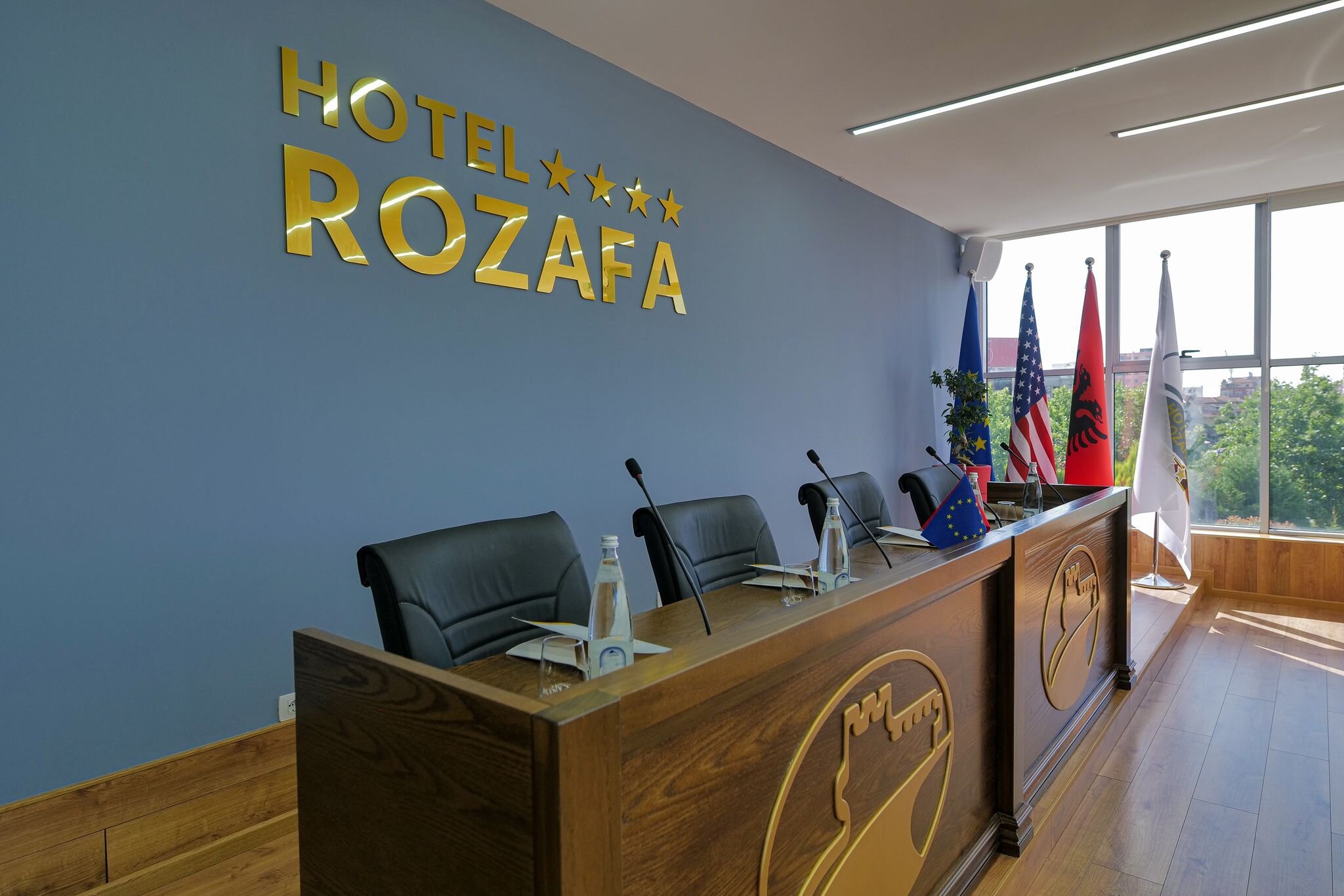 Rozafa Hotel-官方