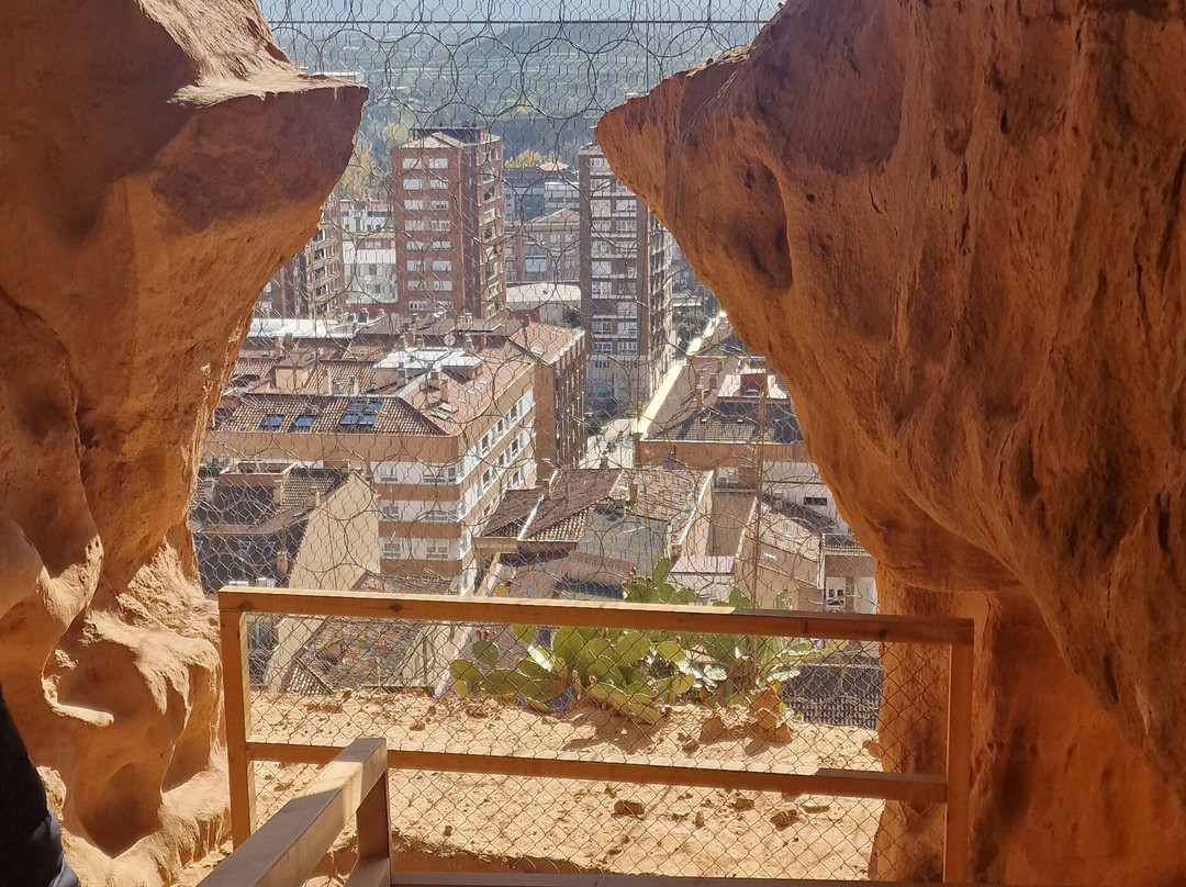 Cueva De Los Cien Pilares-Arnedo必去景点