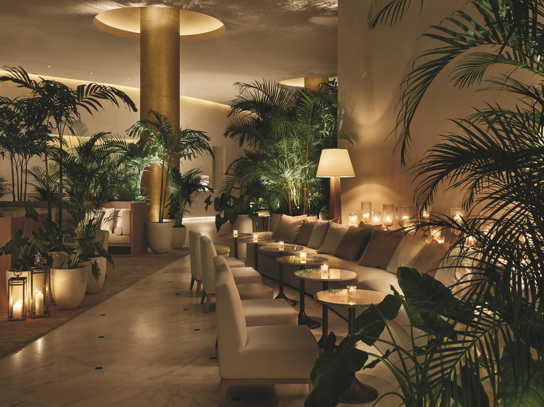 迈阿密海滩艾迪逊酒店主图