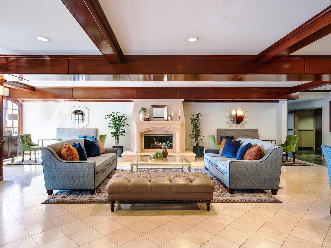 艾尔钻石吧套房套房酒店主图