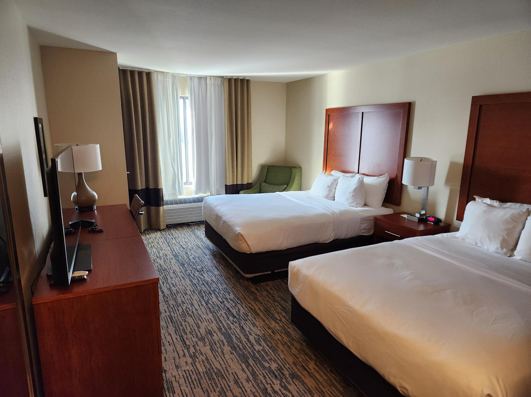 Comfort Inn & Suites near ISU Campus主图