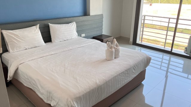 披集鸟巢酒店-官方