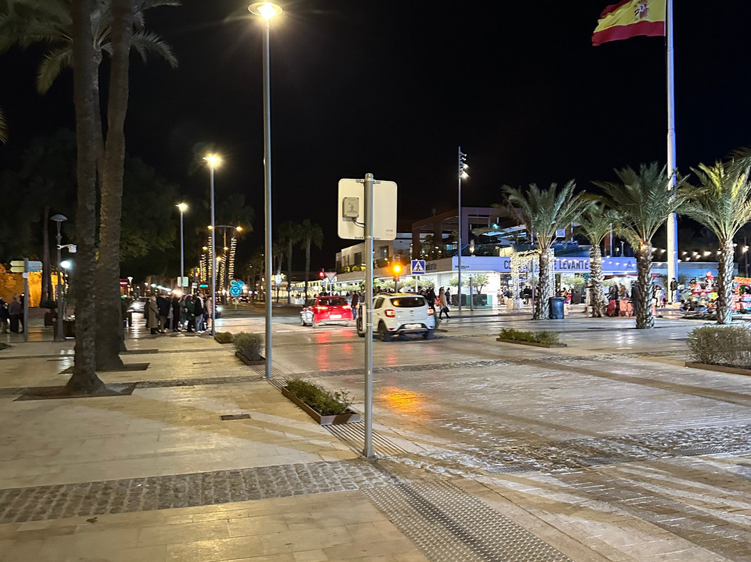 Plaza del Ayuntamiento景点图片