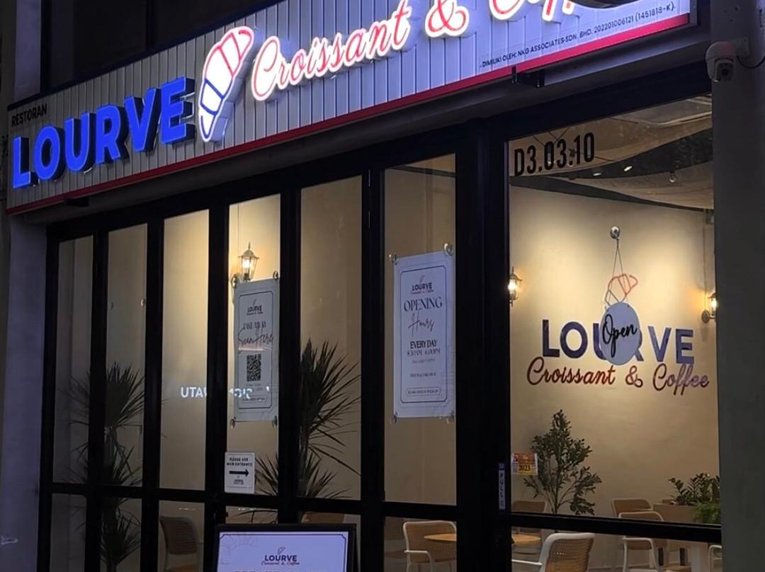 Lourve (croissant & Coffee)