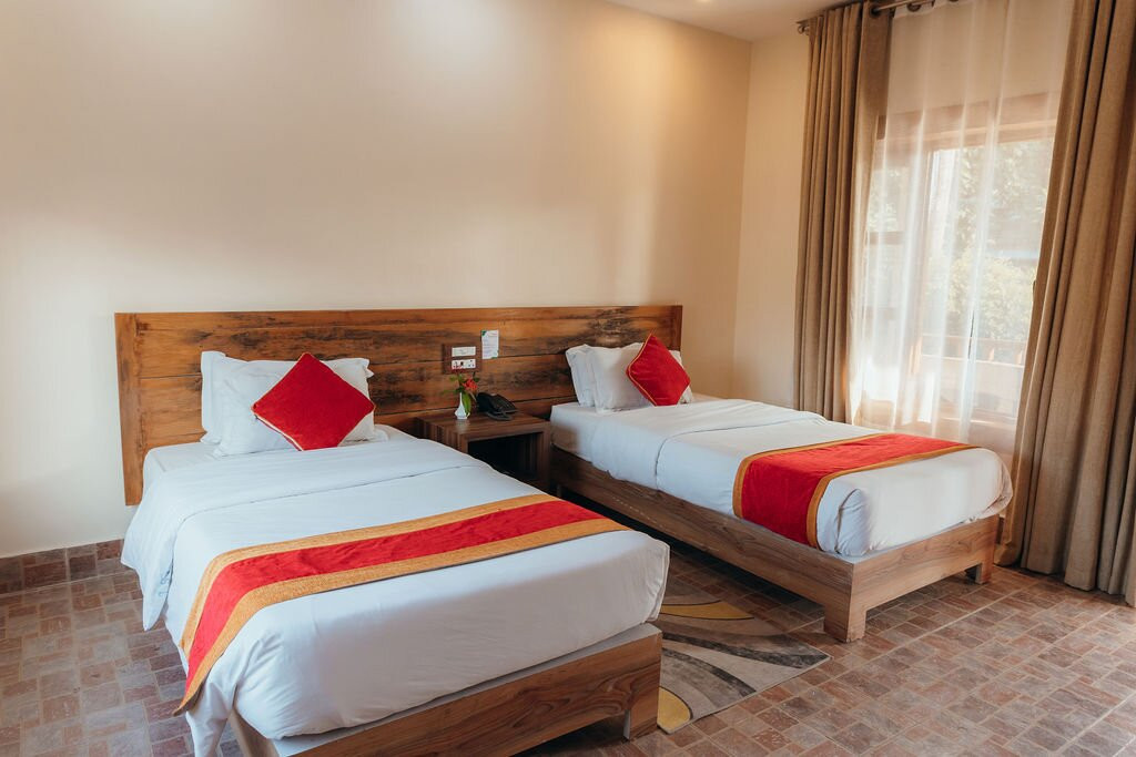 丛林游猎洛吉酒店主图