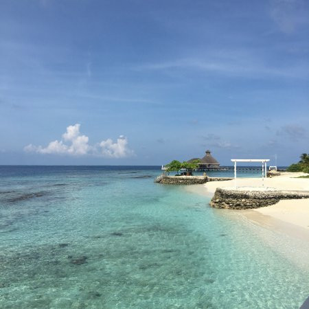 芙花芬岛PER AQUUM度假酒店主图