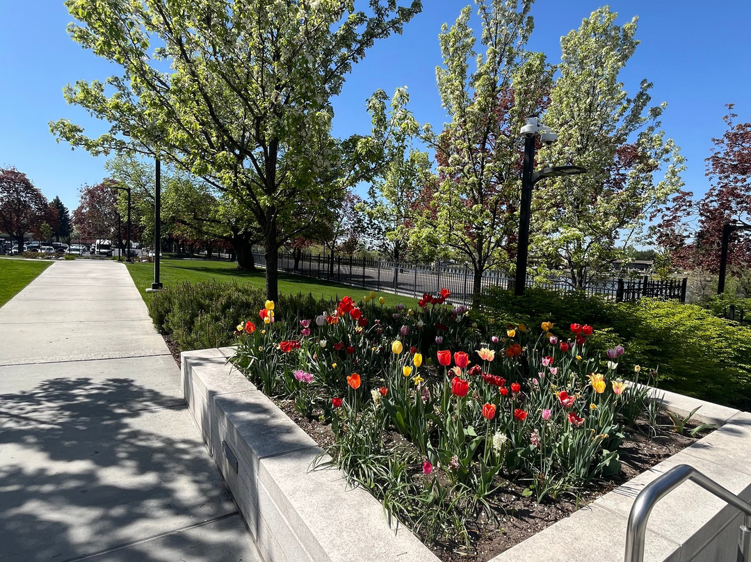 Idaho Falls Temple & Visitors' Center-爱达荷福尔斯必去景点