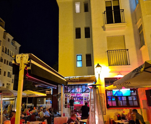 Brian's Bar-班纳玛德纳必去景点