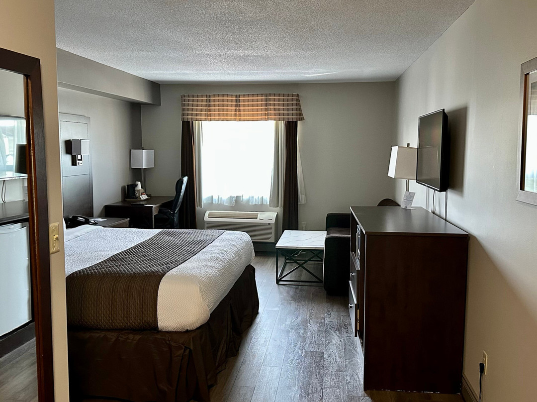 Days Inn by Wyndham Leamington主图