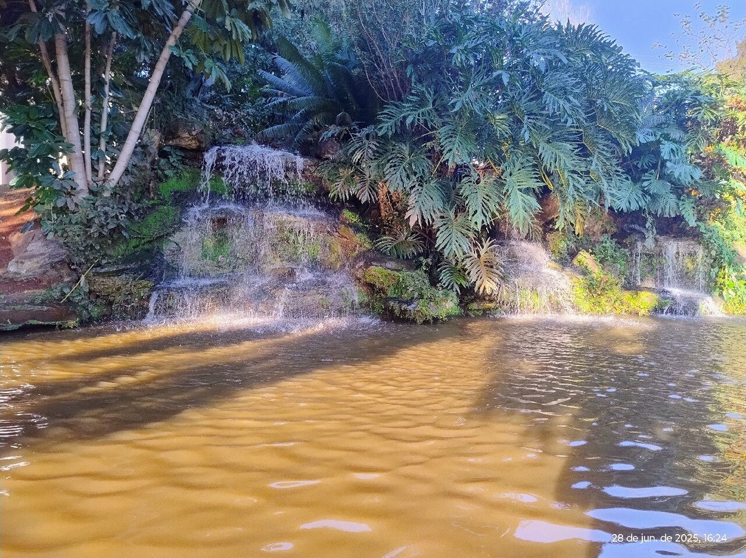 Praca da Cachoeira-Holambra必去景点
