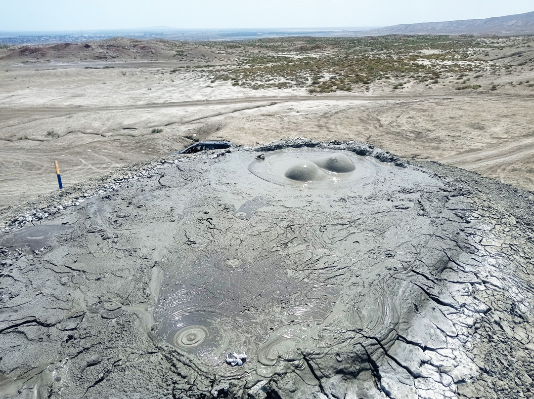 Mud Volcanoes-巴库必去景点