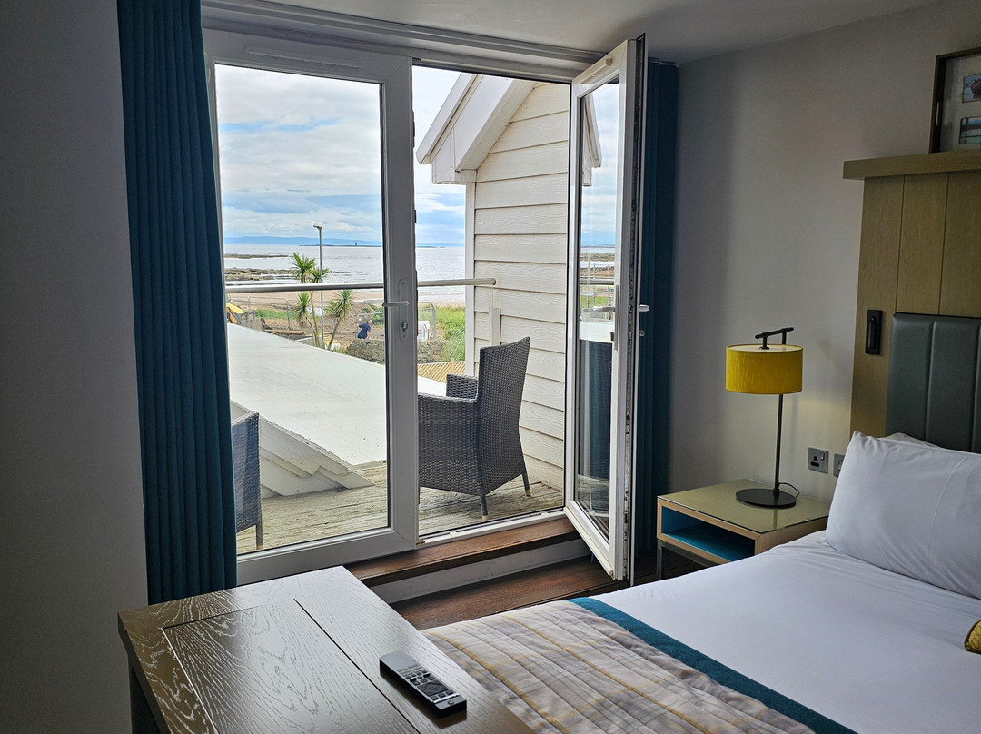 The Waterside Hotel主图
