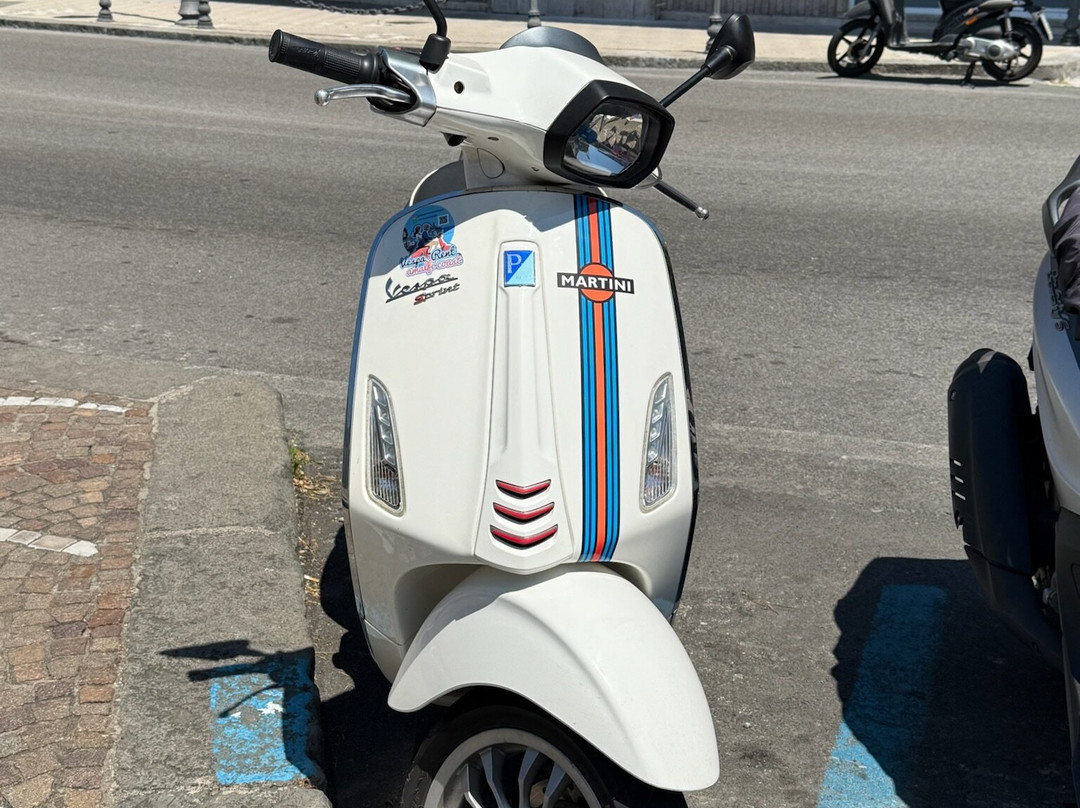 Vespa rent amalfi coast-萨勒诺必去景点