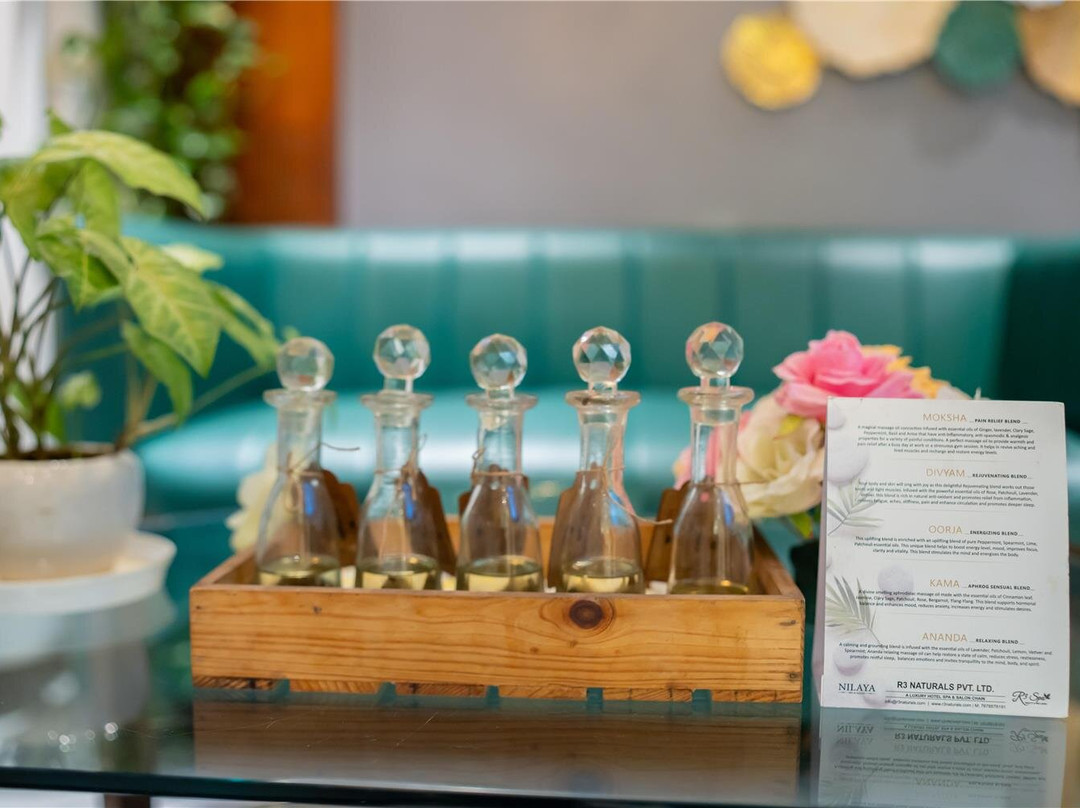 兰契雷迪森蓝光酒店主图