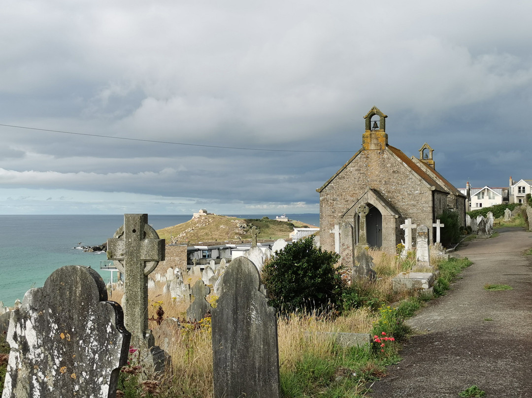 Barnoon Cemetery-圣艾维斯必去景点