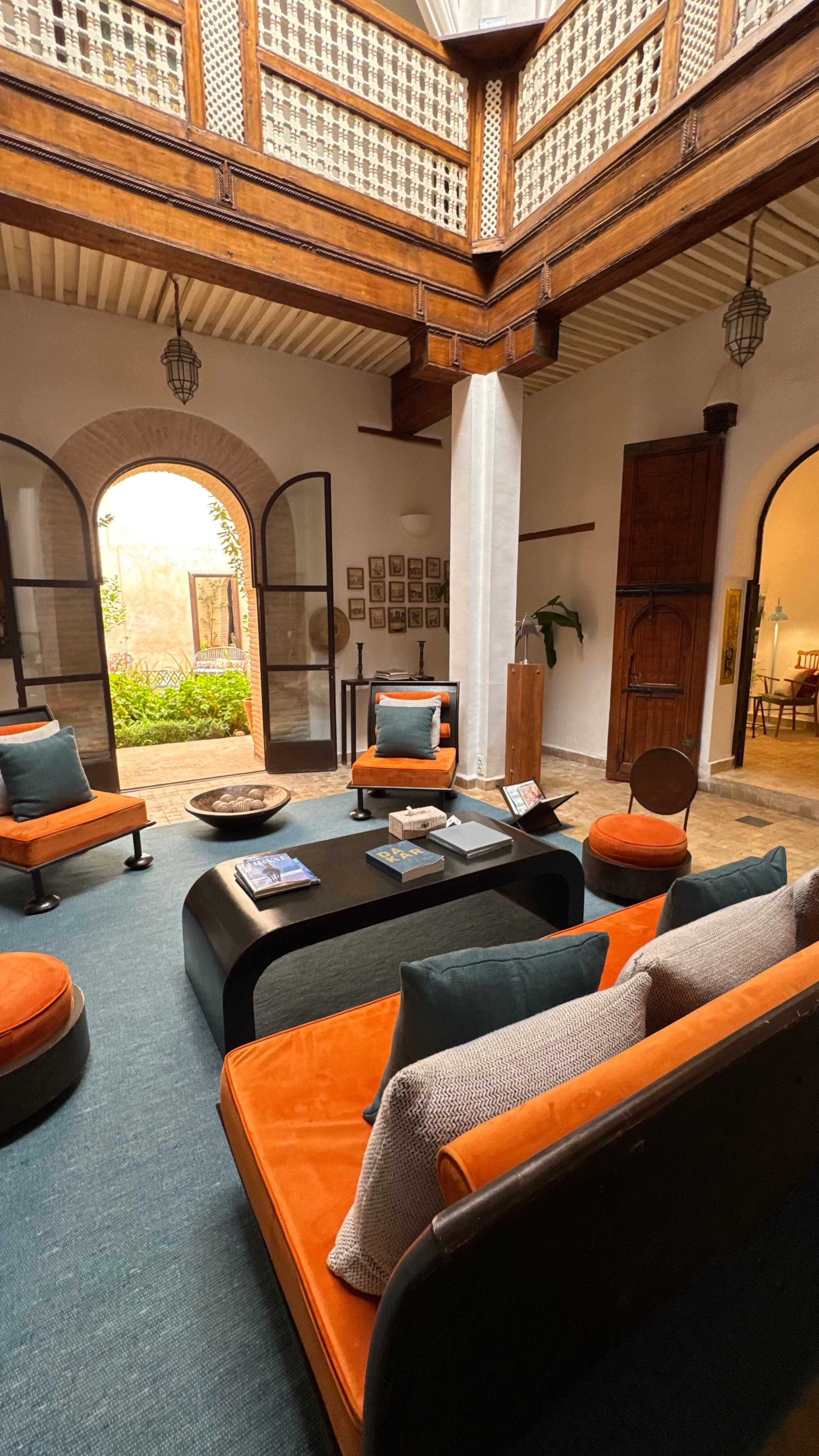 阿鲁萨里亚德酒店-浴室