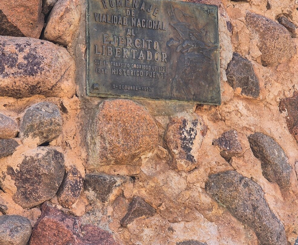 Puente Picheuta-乌斯帕亚塔必去景点