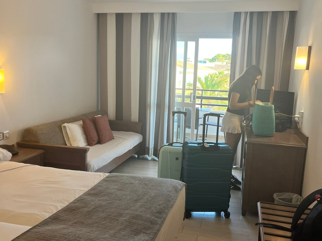 Beach Club Font de Sa Cala主图