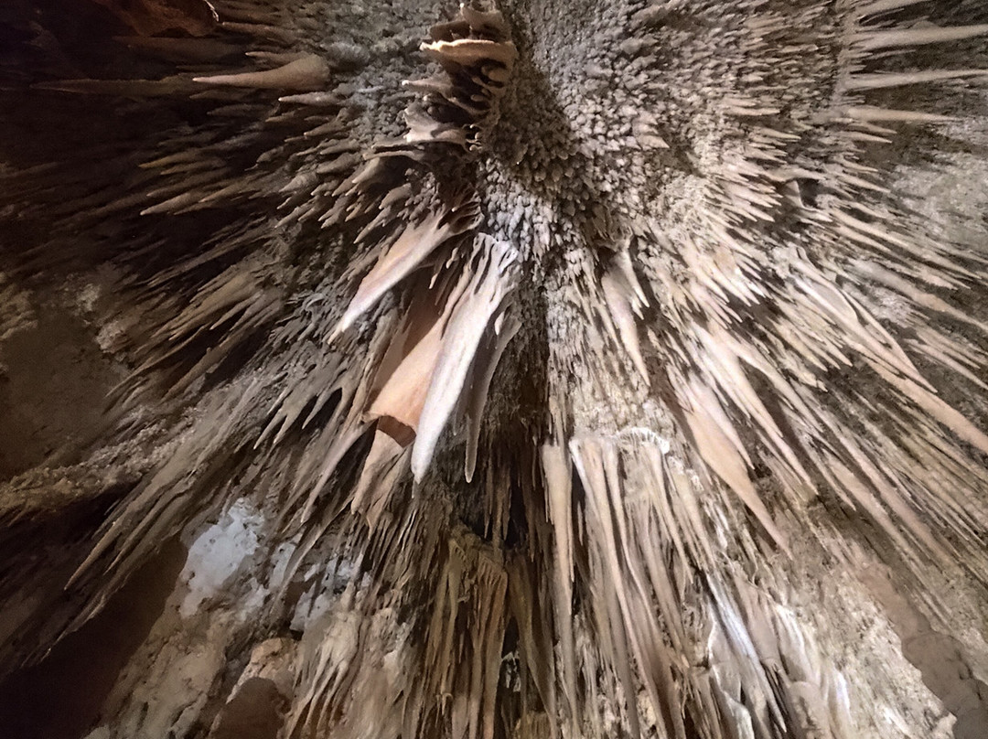 Kastania Cave-Kastania必去景点