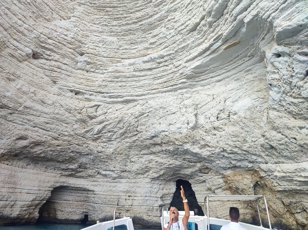 Motobarca Paloma Tour Grotte del Gargano-维耶斯泰必去景点