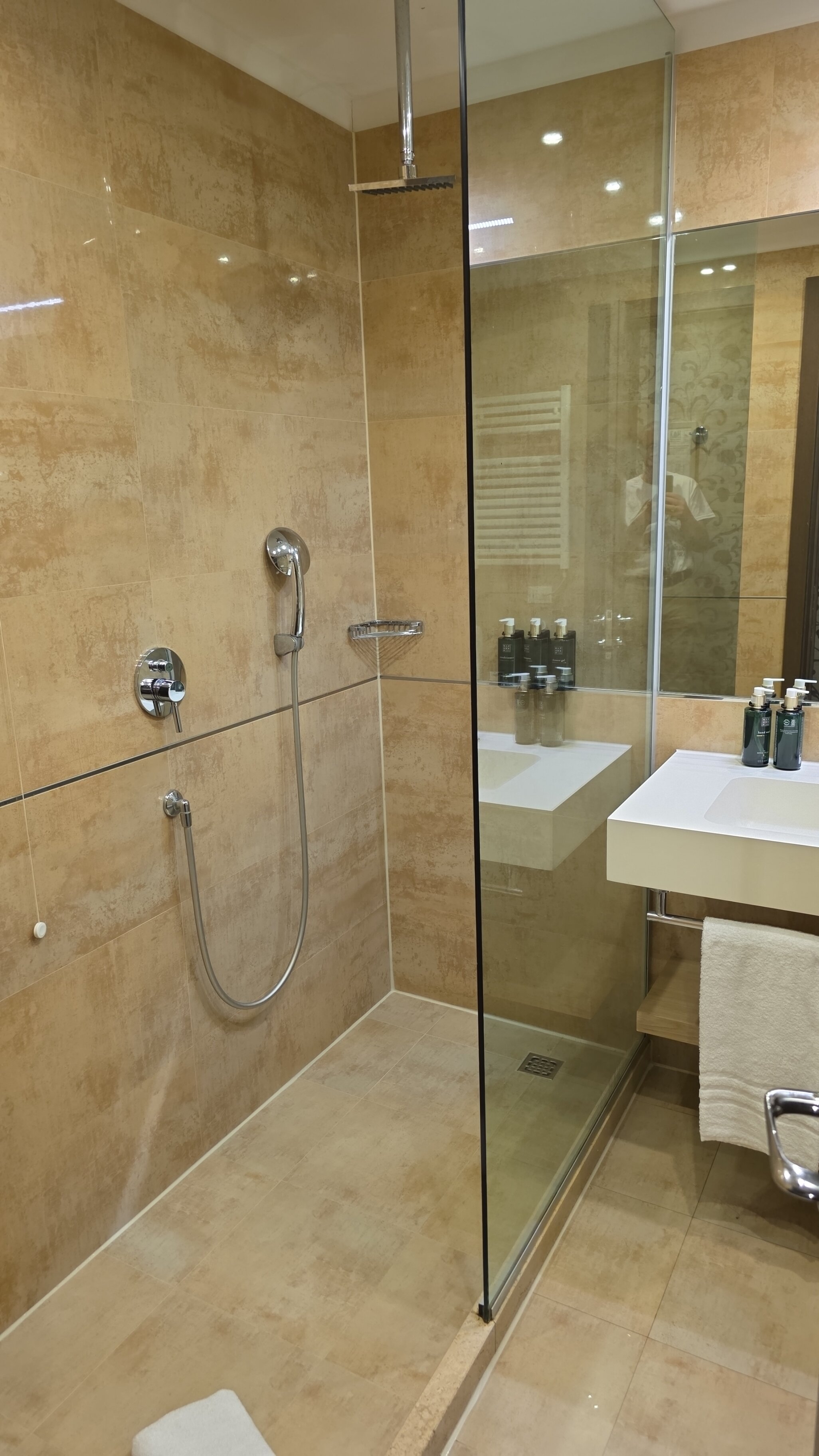 米兰展会克利马酒店-官方