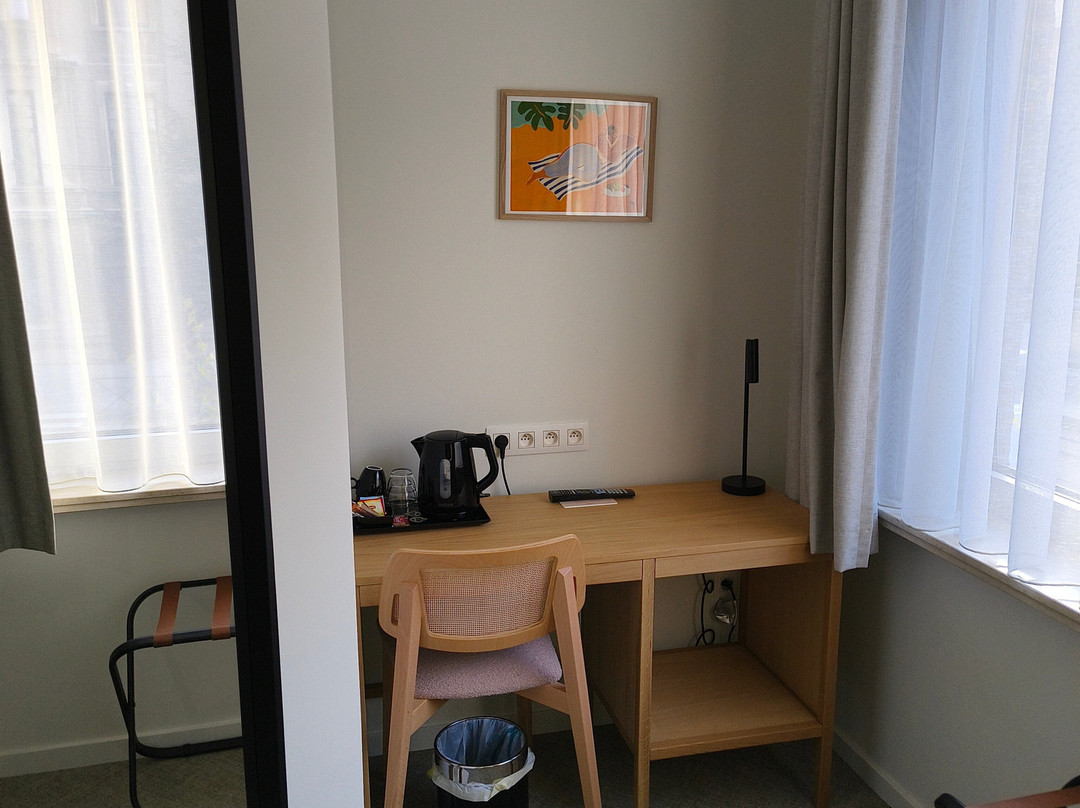 最佳西方查曼德酒店主图