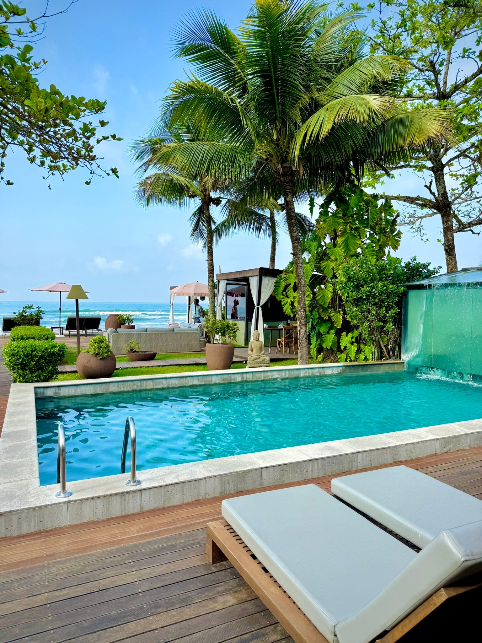 Nau Royal Hotel Boutique & Spa-泳池