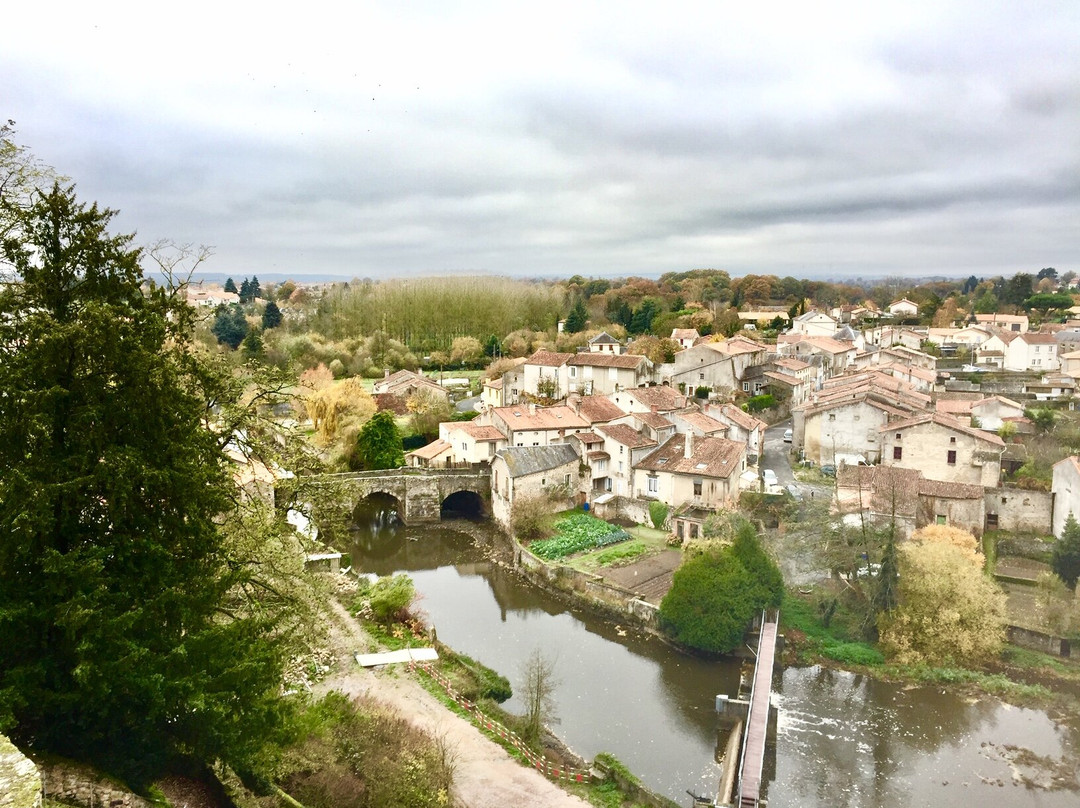 Office De Tourisme De Parthenay-gâtines-Parthenay必去景点