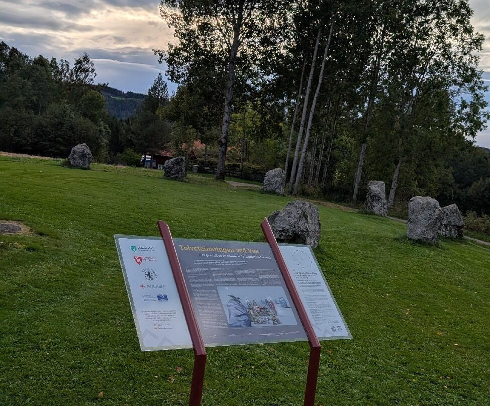 Tolvsteinringen - The Twelve Stone Ring-Moelv必去景点