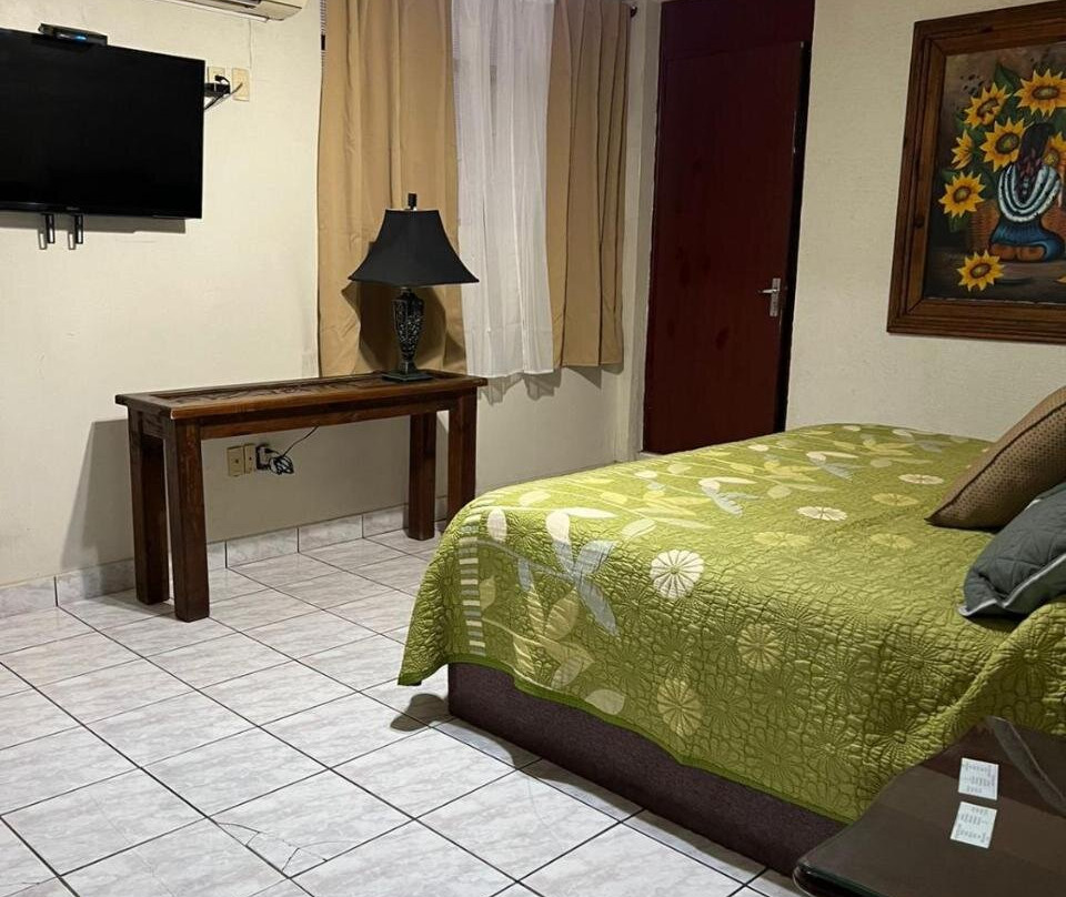 Hotel Oasis Suites