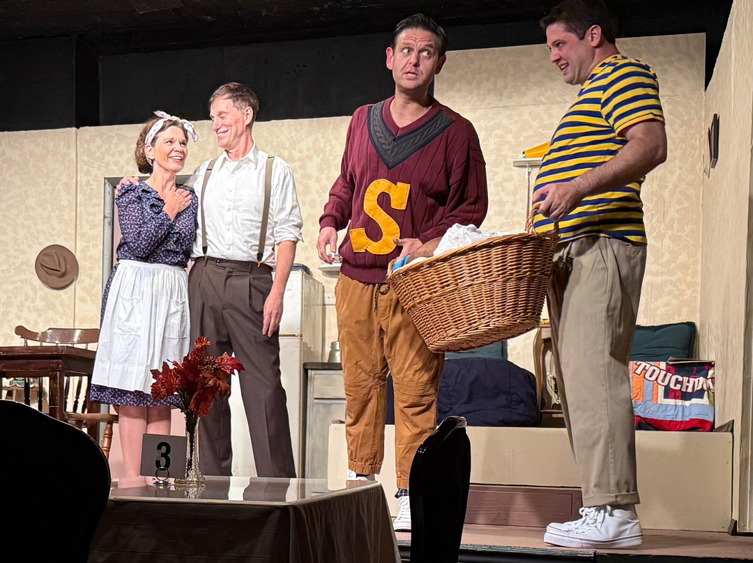 First Avenue Playhouse Dessert Theatre-Atlantic Highlands必去景点