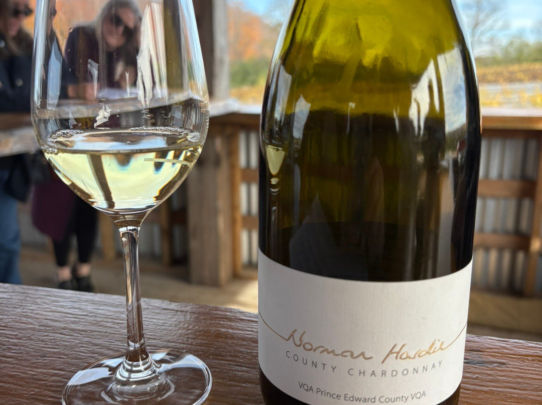 Norman Hardie Winery and Vineyard-Hillier必去景点