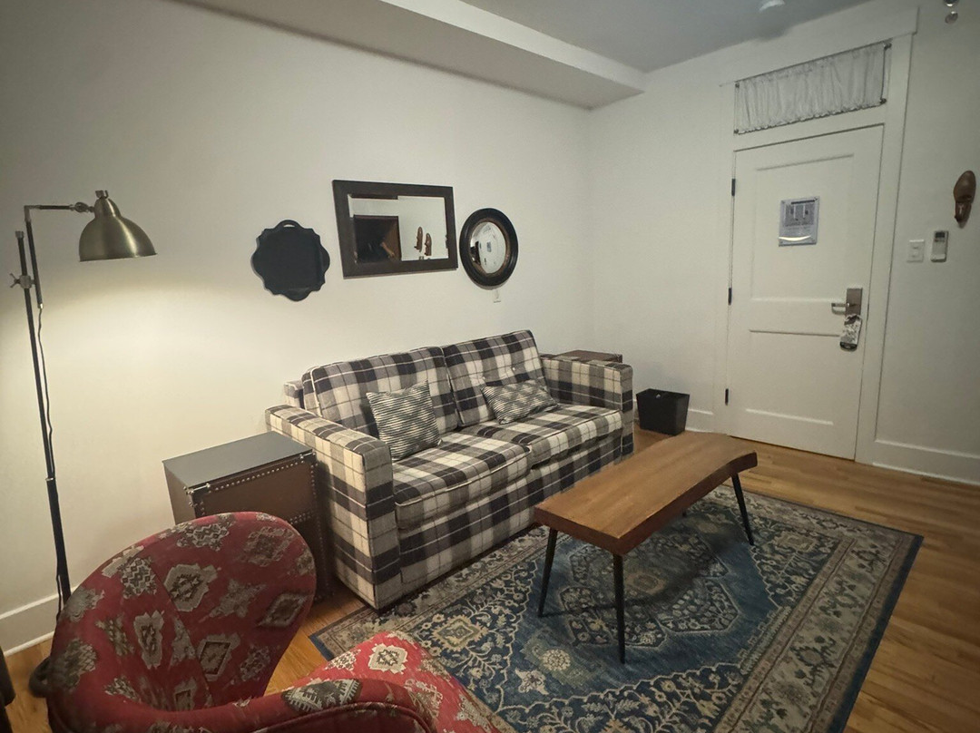 The Armstrong Hotel主图