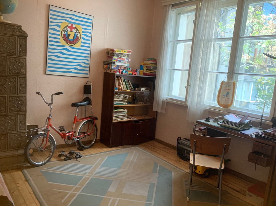 The Red Flat-索非亚必去景点