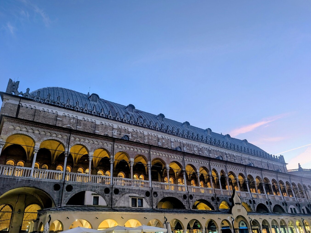 Piazza delle Erbe-帕多瓦必去景点