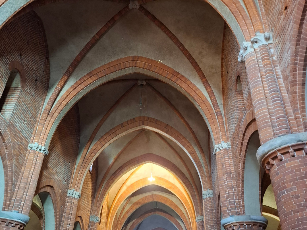 Abbazia Santa Maria di Morimondo-Morimondo必去景点