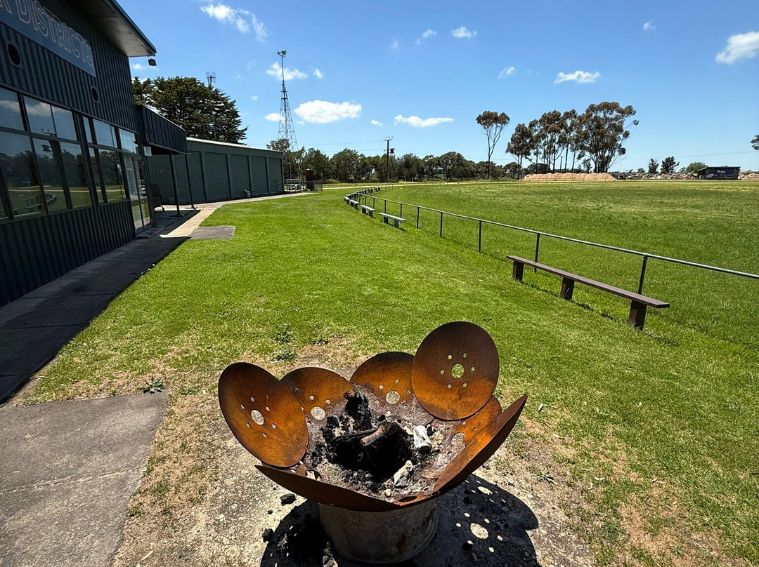 Frances War Memorial-Kybybolite必去景点