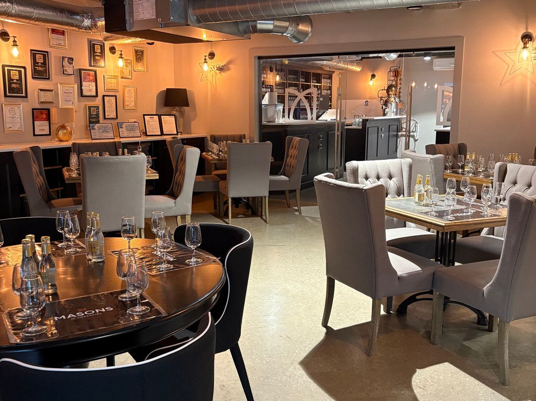 Masons of Yorkshire Distillery-Leeming Bar必去景点