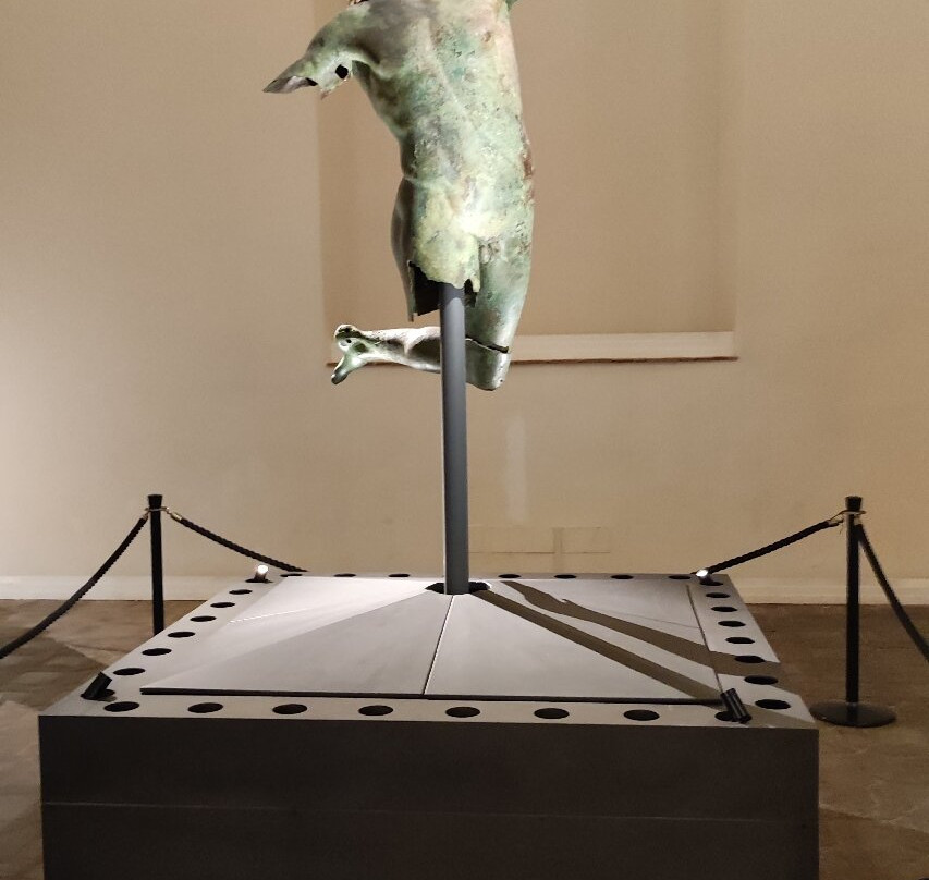 Museo del Satiro Danzante-马扎拉－德尔瓦洛必去景点