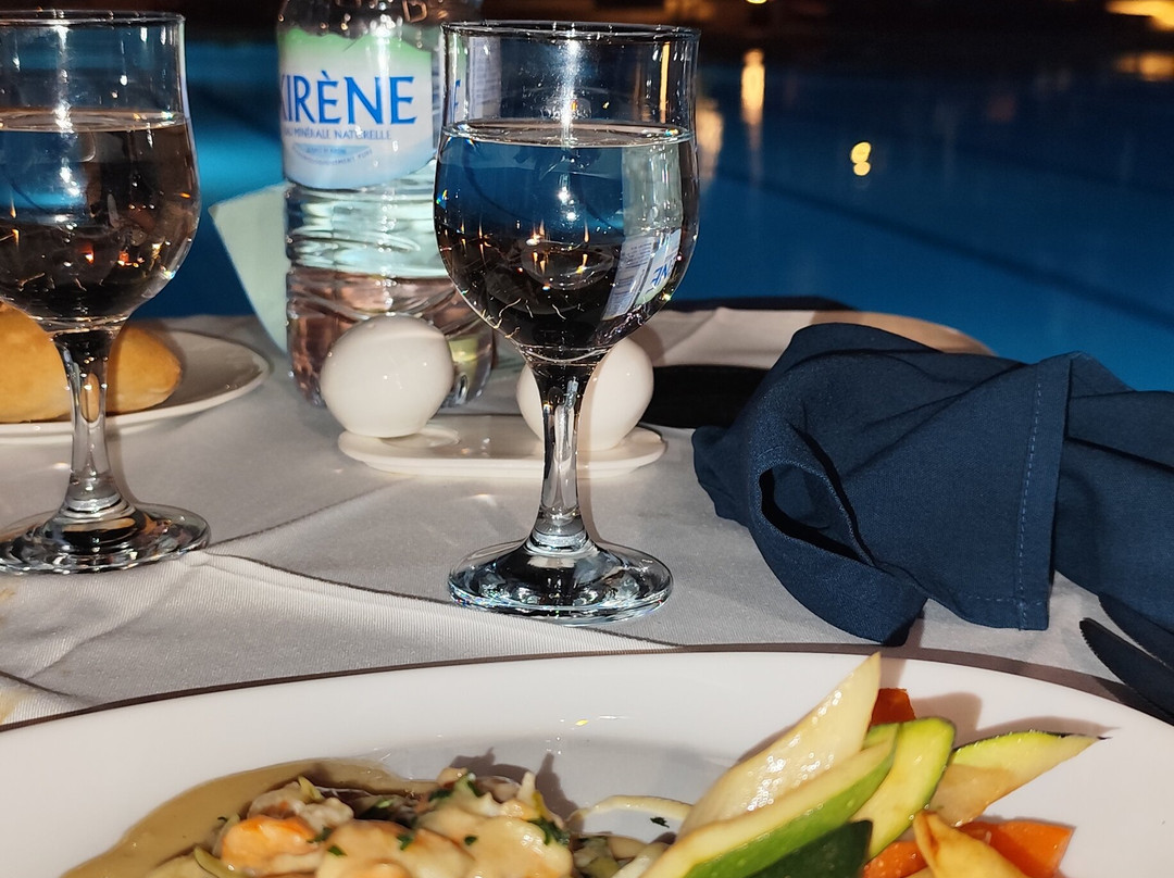 尼普顿酒店主图