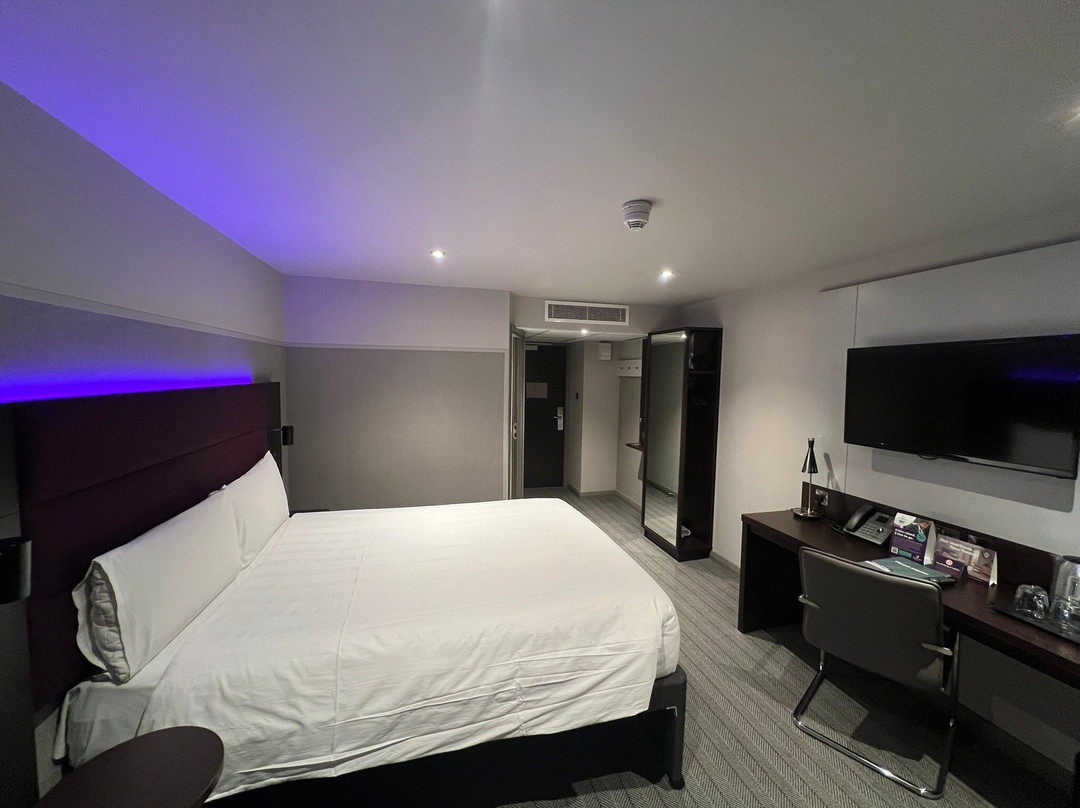 普瑞米尔伦敦希斯罗机场（巴斯路）酒店