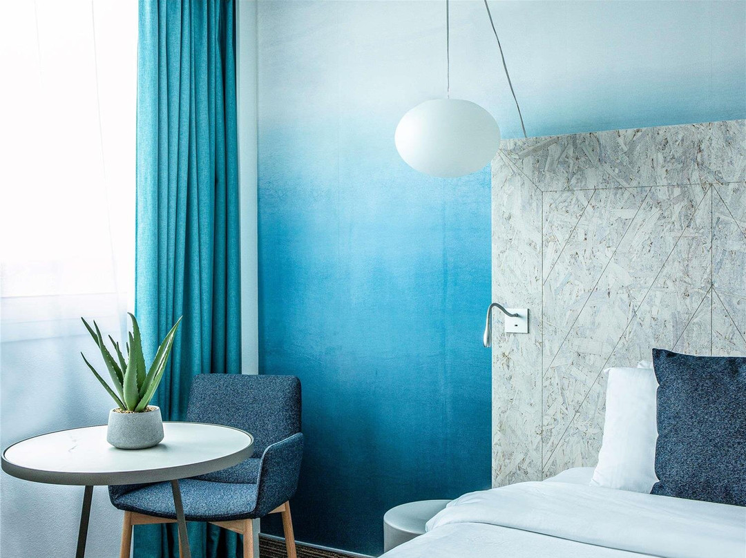 水星瓦纳波特酒店主图