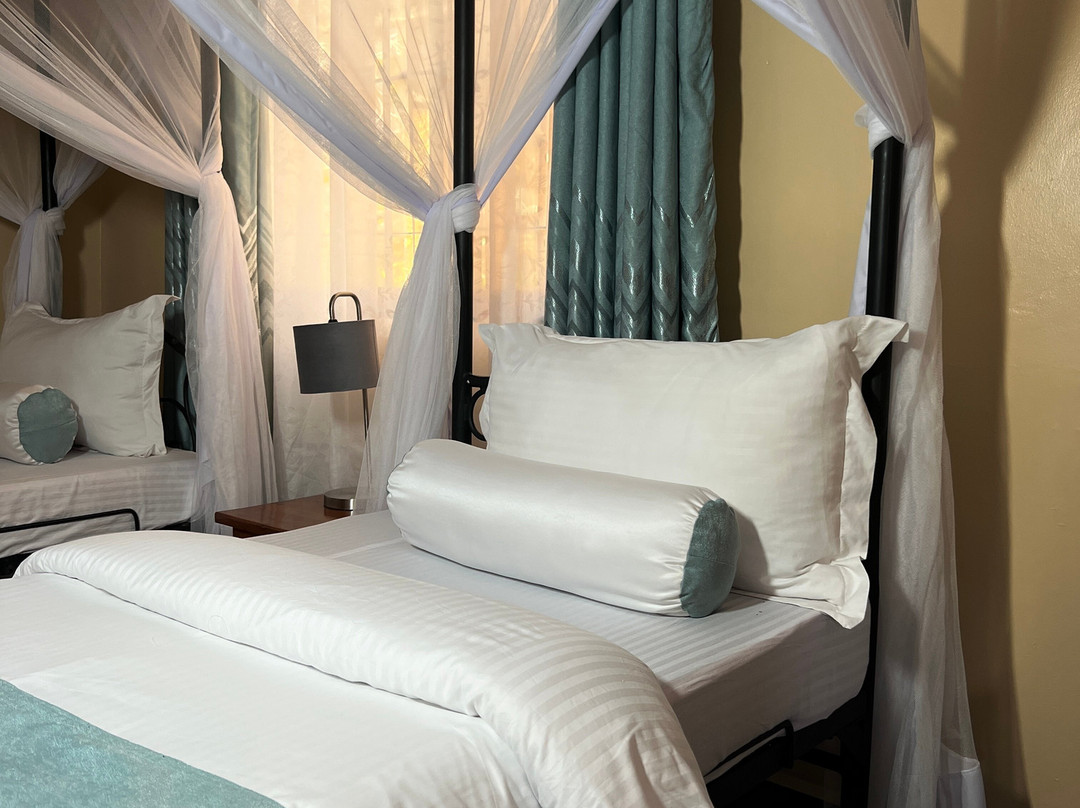 Springlands Hotel主图