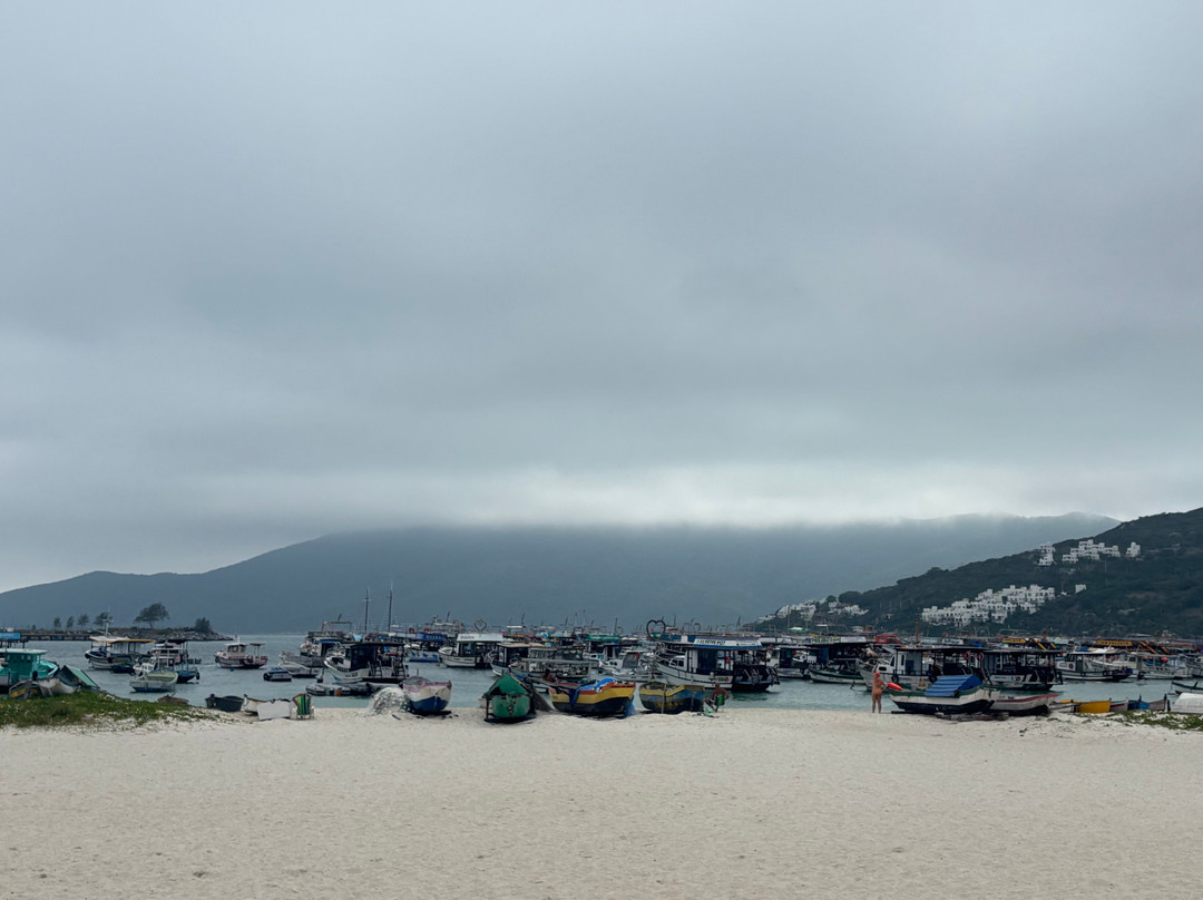 Praia dos Anjos-阿拉伊阿尔港必去景点