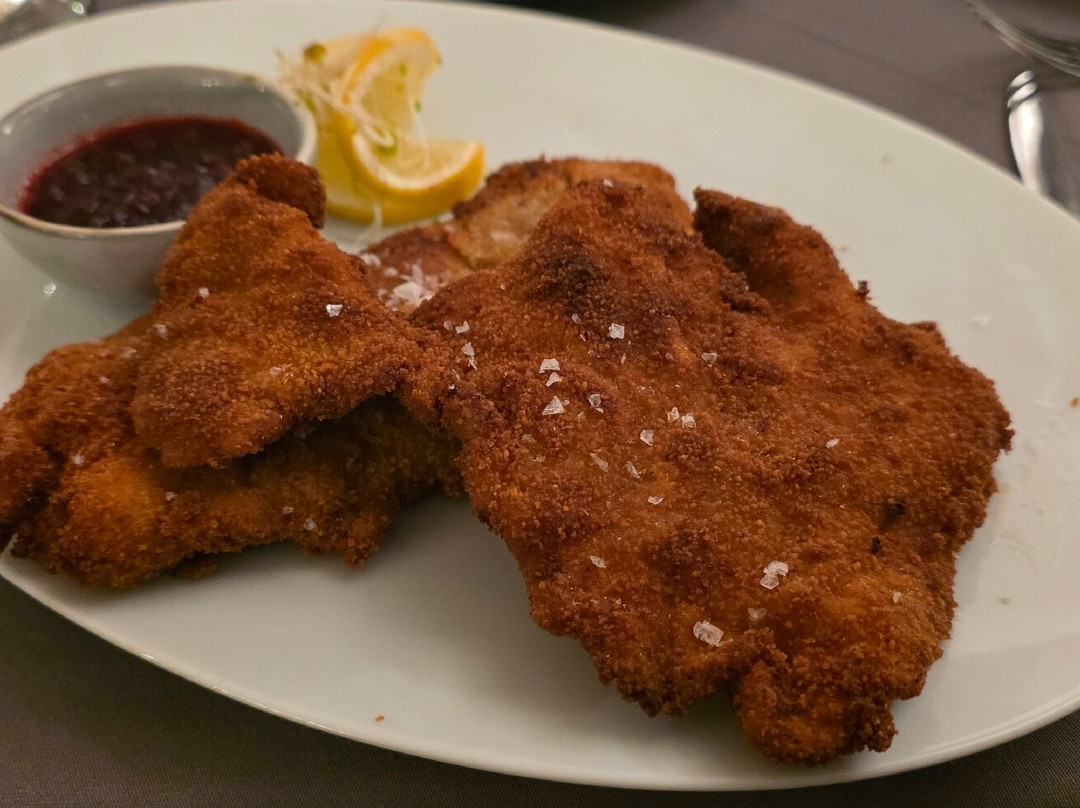 JULIO Restaurant & Bar