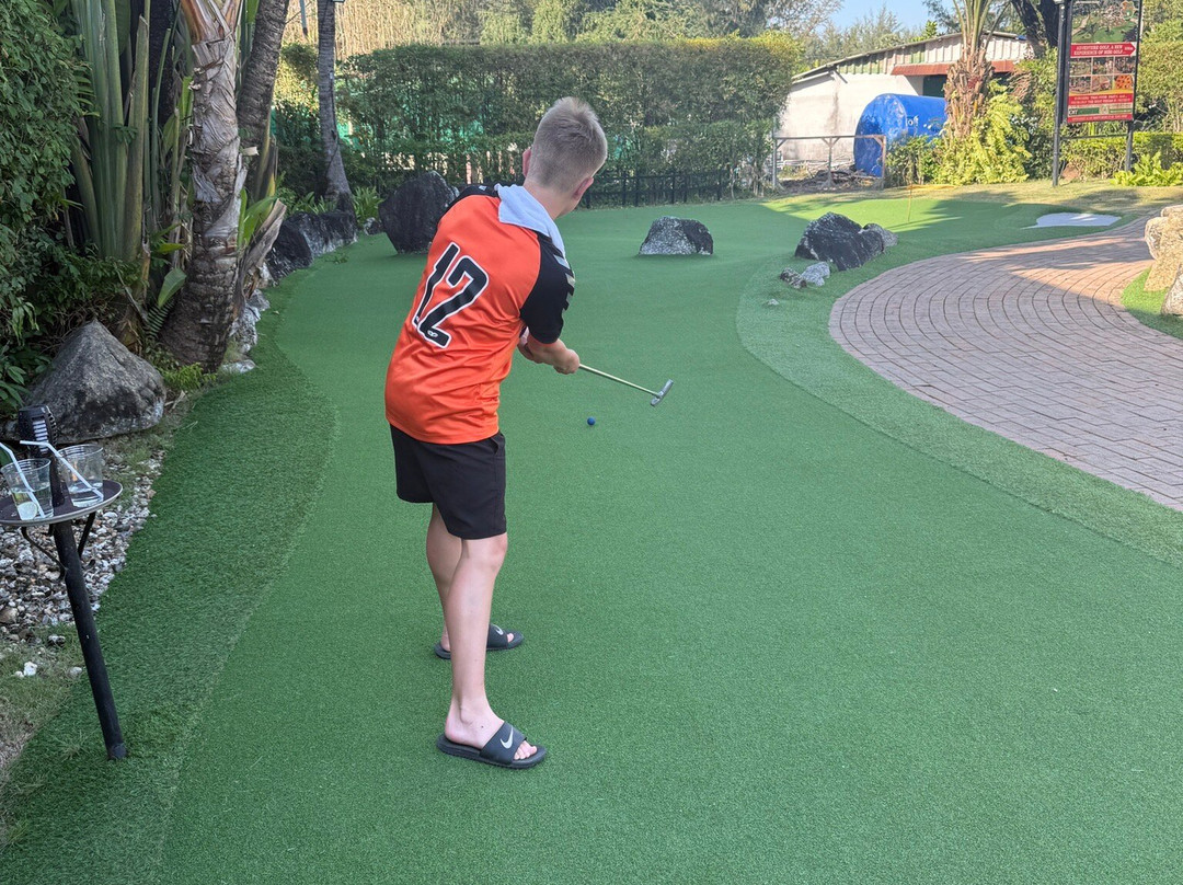 Phuket Adventure Mini Golf and Off Course Restaurant & Bar-班淘海滩必去景点