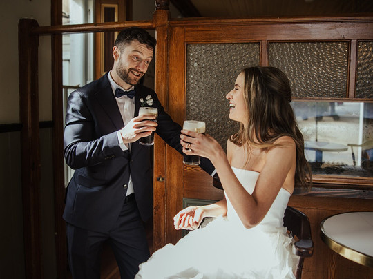 Poulaphouca House & Falls主图