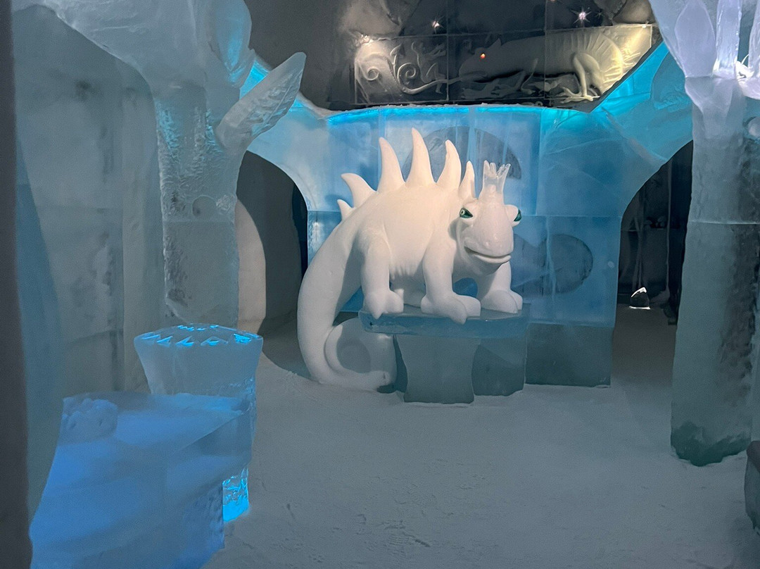 Ice Sculpting Lesson at The Ice Hotel-Jukkasjarvi必去景点