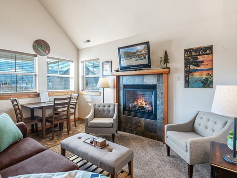 Dover Bay Resort Sandpoint主图